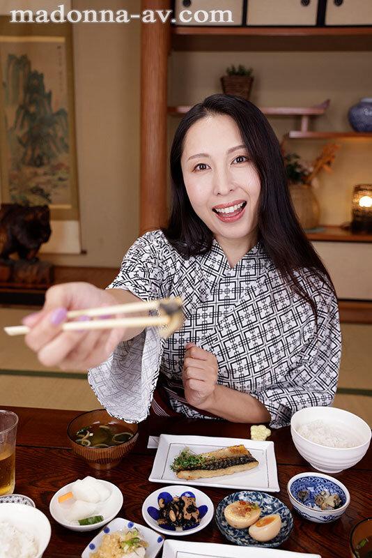 【VR】超高画質8K VR 「今日は素の私と一杯エッチしようね」 Madonna専属・佐田茉莉子といく一泊二日のイチャラブ温泉旅行 サンプル画像 5