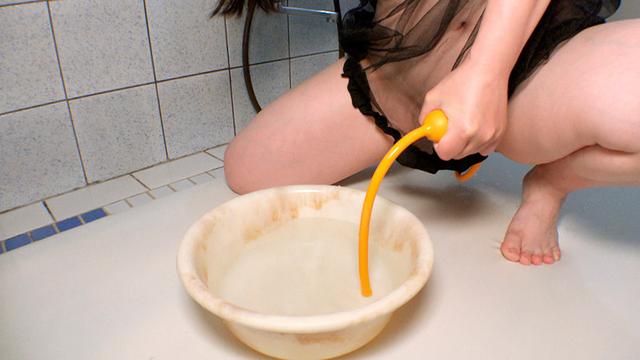 まこちゃんのうんちとそこにあるアナル 前多まこ サンプル画像 13