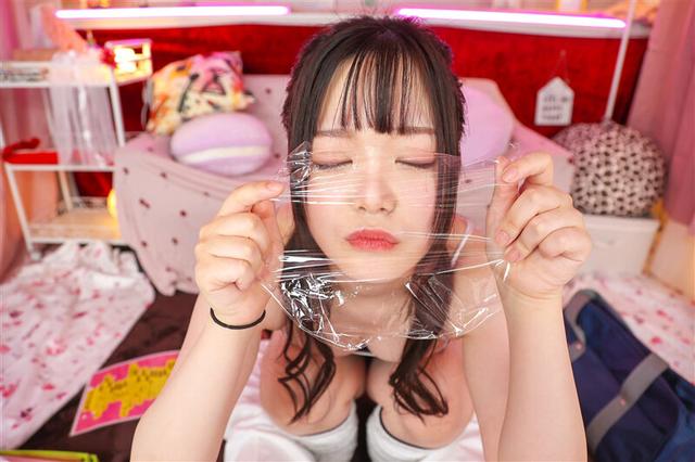 【VR】【お触り禁止！本番禁止！】童顔美巨乳【ルーズソックスJ○】に媚薬を盛ると即落ちドスケベ覚醒・絶頂連発！生チ○ポでヨガリ狂うむっつり早漏女子○生に【口内射精・キツマン中出し3発射】お店に内緒の孕ませJ○リフレ 橋本りこ サンプル画像 3