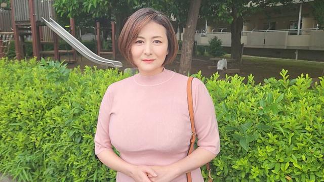 五十路霜降り肉妻 初撮り 彩乃さん（52歳） サンプル画像 2