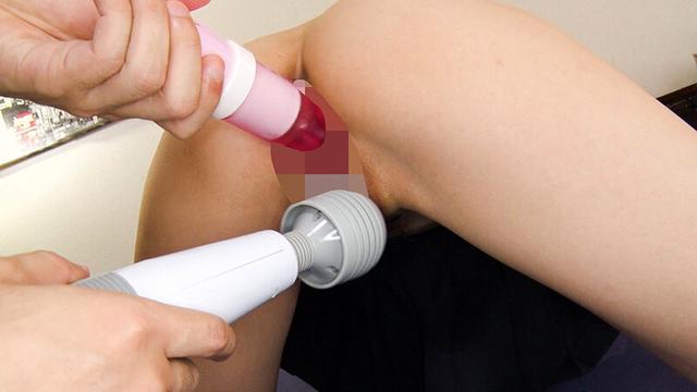 ぺちゃパイが愛おしい！ぺたんこな貧乳妹たち 4時間 サンプル画像 1