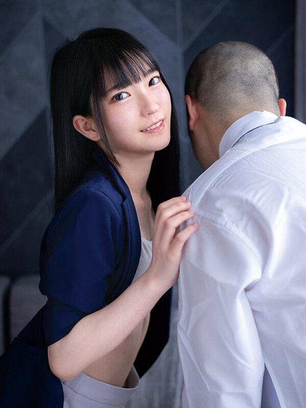 新入女子社員が出張中、わざと相部屋にして上司のオレを誘惑してきた…。 伊織ひなの サンプル画像 1