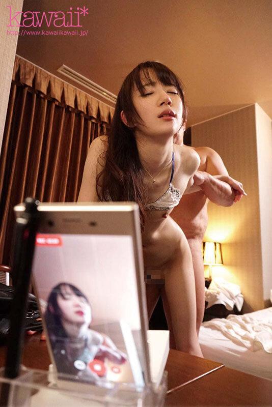 最愛の人よりも目の前の他人棒を選んだ裏切りNTRベスト 越えてはいけない一線を越えたスケベで最低な美少女たち サンプル画像 9