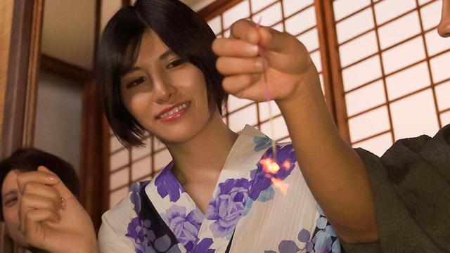 夏の日のNTR 十年ぶりに地元に帰って人妻になった元カノと再会 汗ダクで愛し合った思い出…。 九十九メイ サンプル画像 11