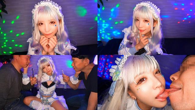 ファンを虜にする鬼かわコスプレイヤー秘密のオフパコ枕営業！中出しされても腰を振り続ける痴女SEX！ 小那海あや サンプル画像 15