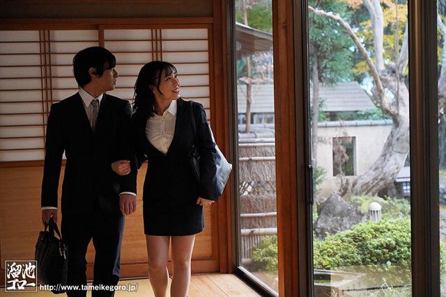 人里離れた田舎旅館でGカップ絶倫人妻上司と終電ギリまでハメ狂う日帰り出張NTR 北乃京香 サンプル画像 1