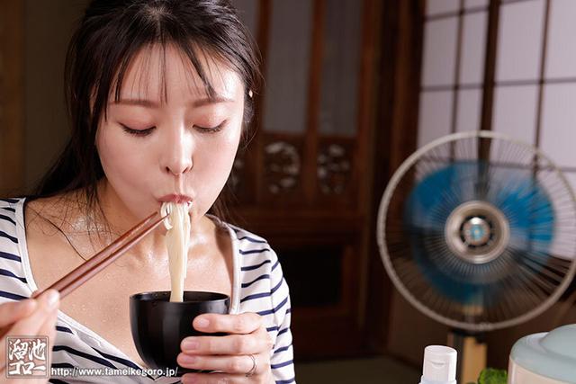 田舎に帰省してきた発情期痴女（兄嫁）とドロドロSEXをしたあの夏ー。【汗だくだく、ザーメンドクドク】 潤うるる サンプル画像 1