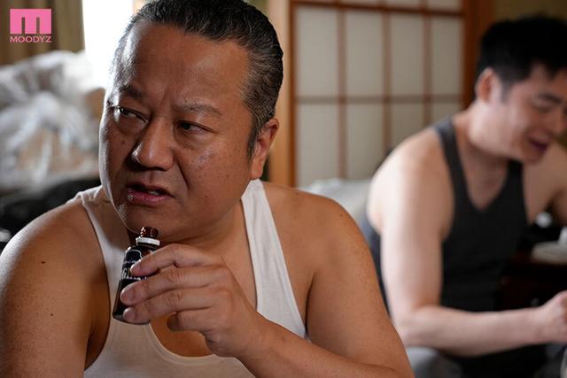 風俗狂いのキモオヤジに監禁×媚薬レ●プされて敏感イキ潮まみれ体質に調教された女子大生のワタシ…。 千川とわ サンプル画像 2
