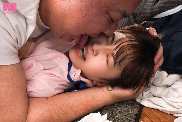 ゴミ部屋に住む引きこもりコドおじが自立支援してくれるボランティア女子大生に恋をした…告白・拒否・襲撃・監禁レ×プ中出し同棲生活 天宮花南 サンプル画像 3