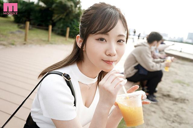 初めてのお泊りデート 手を繋いで、キスして、笑って、その後、時を忘れて絡み合う濃密セックス 三崎なな サンプル画像 1