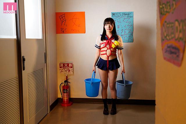 不適切中出し学校に転校してしまった優等生ゆい 絶倫生徒の面前でチ〇ポ挿れっぱなし！ 三浜唯 サンプル画像 10