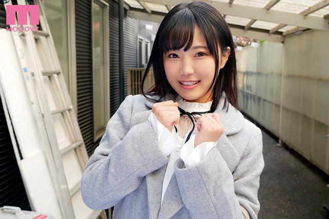 新人20歳樋坂リョウナAVDEBUT 10年前にドラマやCMに出演していた人気子役！今は芸能界を引退して名門大学の現役女子大生！ サンプル画像 1