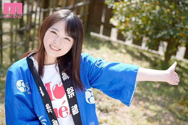 新人 19歳 無邪気なその笑顔は地元の一番星 無敵のスマイルと名付けられた純情美少女本物ジモドル（地元アイドル）AVデビュー 桃山もえか サンプル画像 1