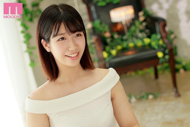 新人 20歳 今日から私はAV女優。エッチが好きだから優等生卒業 AV DEBUT！！ 辻真希 サンプル画像 1