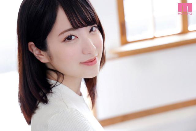 新人 まだ覚醒前の清楚と変態の間 名門お嬢様女子大生 AV DEBUT 水湊楓 サンプル画像 1