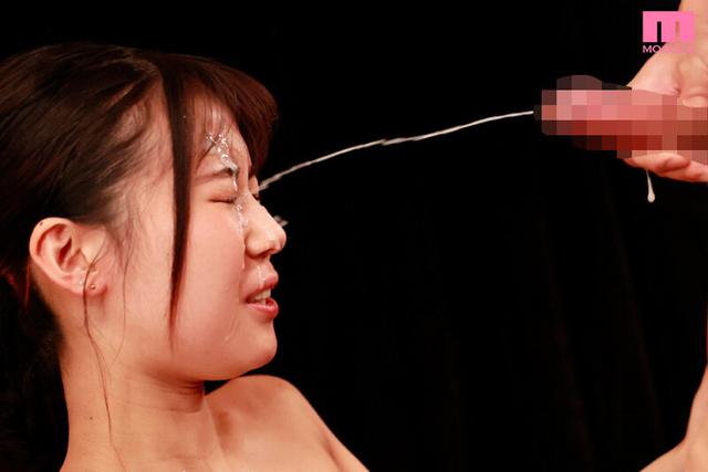 新人 今すぐしたいッ！ついついSNSで浮気しちゃう性欲強めな現役女子大生ヤリモクAV Debut！ 夏白麻矢 サンプル画像 8