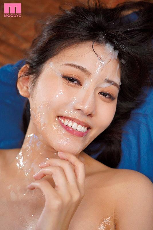 MOODYZ美少女にひたすら顔面射精ラッシュ139連発 サンプル画像 10