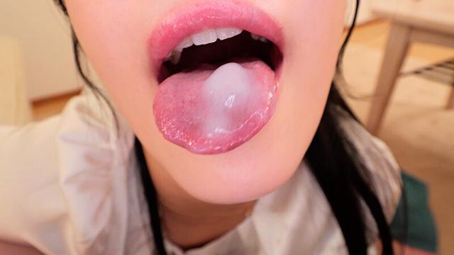 ごっくんNTR 離婚と共に僕たちの新居に居候してきた嫁の親友は、寂しさと罪悪感とともに精子を飲み込み続けた。逢月ひまり サンプル画像 9