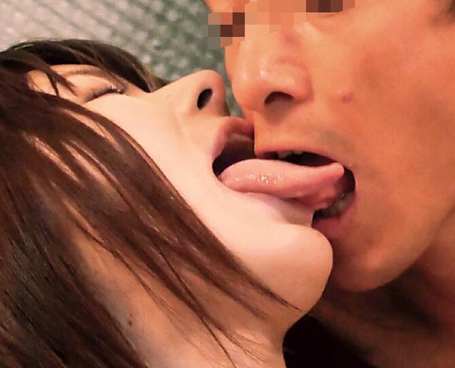 美女ベスト 辻井ほのか スレンダー巨乳マドンナ サンプル画像 10