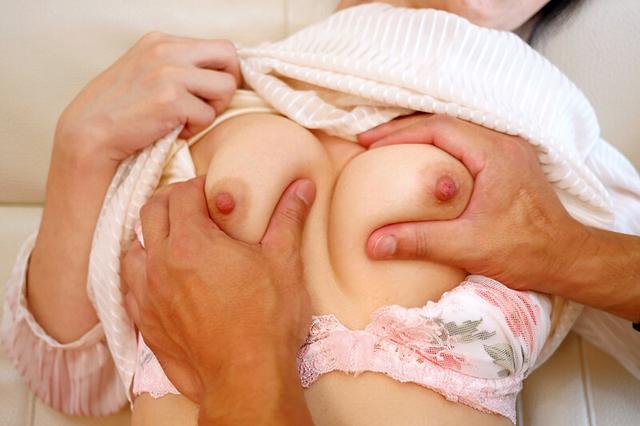 美熟女ベスト篠宮千明 4時間 美乳美尻マドンナ サンプル画像 1