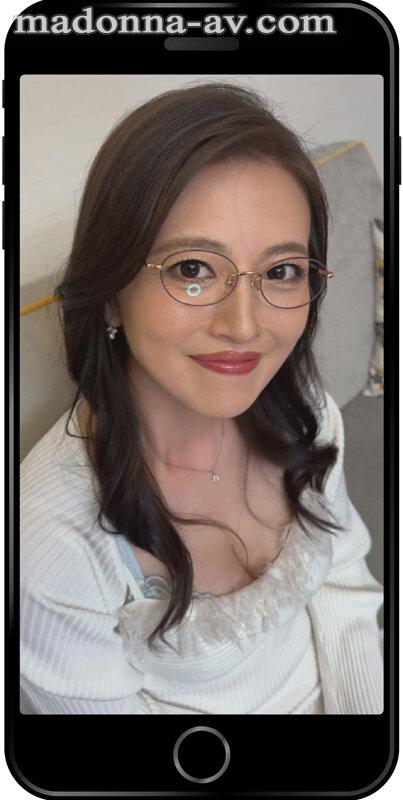 【スマホ推奨】 タテ動画 サクっとヌキたい人専門。 ※こちらは≪MADOOOON！！！！ めがね 「ただ、‘眼鏡’だけかけてと言われて来ました。」≫の本編中にスマホで撮影した映像です―。 木下凛々子 サンプル画像 2