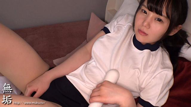 150cm発育Fcup美乳、オジサン好きの天然少女。 無垢専属 AV DEBUT 広瀬このみ サンプル画像 8