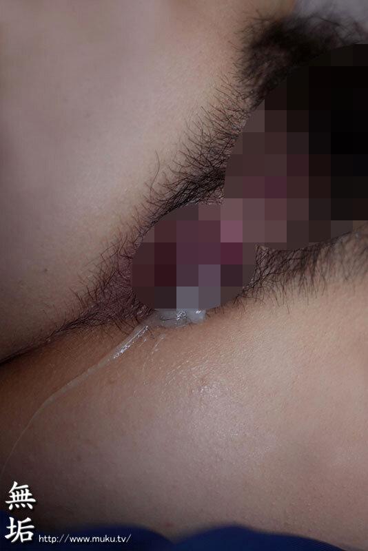 剛毛マン毛の純粋少女 初アナルSEX お尻までびっしり生えた業界一のマン毛フサフサ美少女、満を持してアナル解禁。 東雲あずさ サンプル画像 10