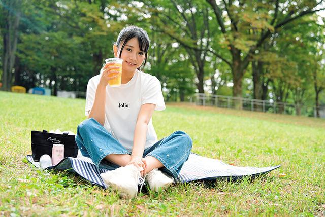 【夢幻調査隊】昼間の公園で一人でお酒を飲んでる女性急増！なぜか顔面偏差値Aランク【検証】話しを聞いてみた結果！みんなめちゃのんべえSEX好き判明！ サンプル画像 1