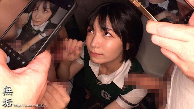 清楚系地下アイドルと裏営業で繋がるオフパコ乱交撮影会。 推してくれるなら無制限ナマ中出し放題な僕たちの痴女天使様。 虹村ゆみ サンプル画像 1