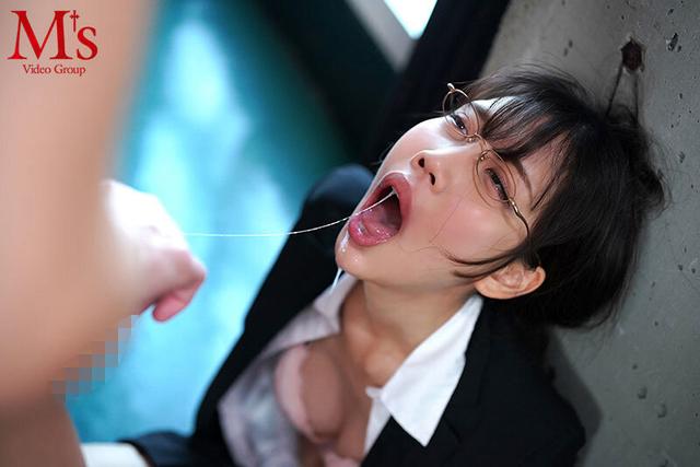 激突！喉奥チ○ポホール！ 喉射！口射！おやじザーメン大量精飲ごっくんイラマチオ 篠咲らら サンプル画像 2