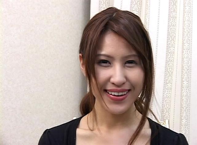 性欲剥きだし！本能のままセックスする淫乱妻 サンプル画像 15