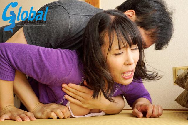 真・異常性交 四十路母と子 其の参拾四 枯れた夫の代わりにマ○コを満たしてくれた息子棒 山本かをり サンプル画像 4