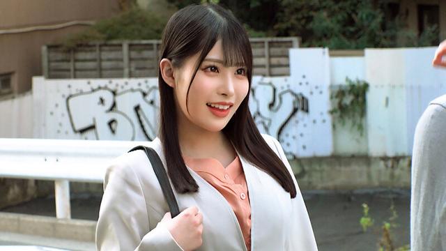 丸の内で働く美脚OLの皆さん！「童貞くんに直穿き黒パンスト素股でSEX教えてください！？」パンスト越しに3cm挿入しちゃうほどガチガチ童貞チ●ポに膣キュン「私が初めてでもイイ？」ビリっと破いて祝筆下ろし生挿入メモリアル中出し サンプル画像 1
