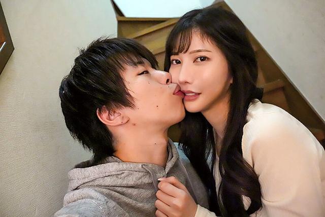 友達の母親 男日照りで発情するシングルマザーの性の事情に興奮してしまい… 藍芽みずき サンプル画像 11