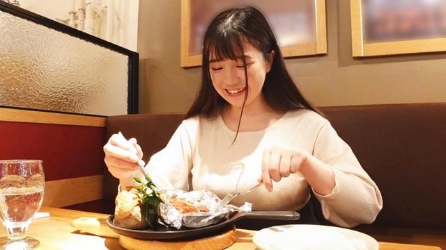 借金返済のため、私の愛しい娘、紹介します。まだうら若いピチピチのぽっちゃり巨乳娘でございます。萌香 サンプル画像 10