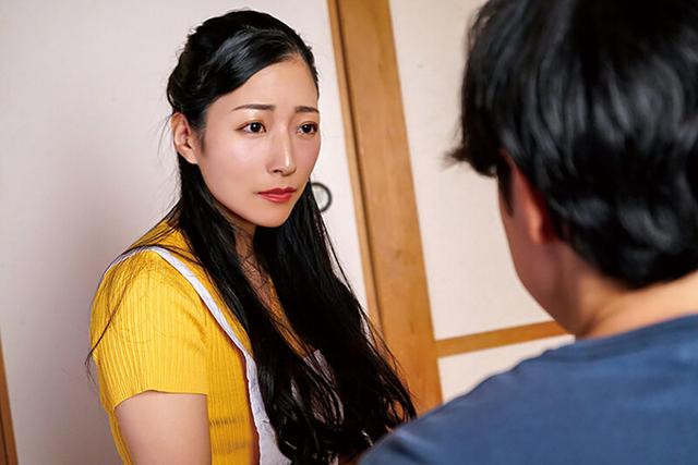 デカチン近親相姦 息子の硬くソリ返るズル剥けチ●ポにねとられた母 東条実澪 サンプル画像 6