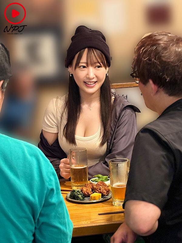 ナンパしたAV大好き激カワお姉さんはまさかのガチグラビアアイドルだった！？抜群の美貌とスタイル！ハンパない性欲とセックスポテンシャル！ダメ元で口説いたらその場でグラビア引退！そのままAVデビュー！ 葉月まゆ サンプル画像 1