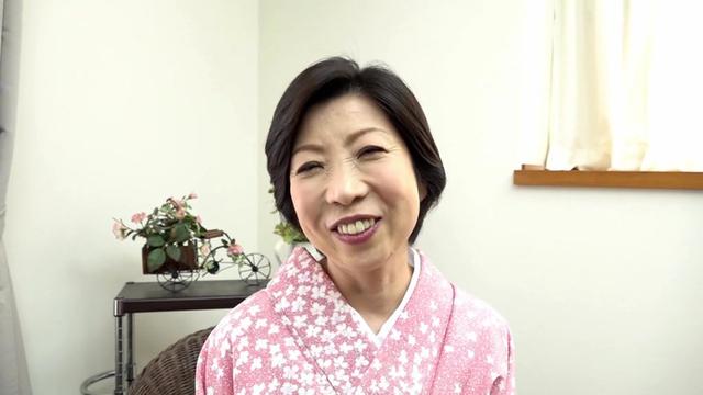 還暦で初撮り 倉本えり サンプル画像 1