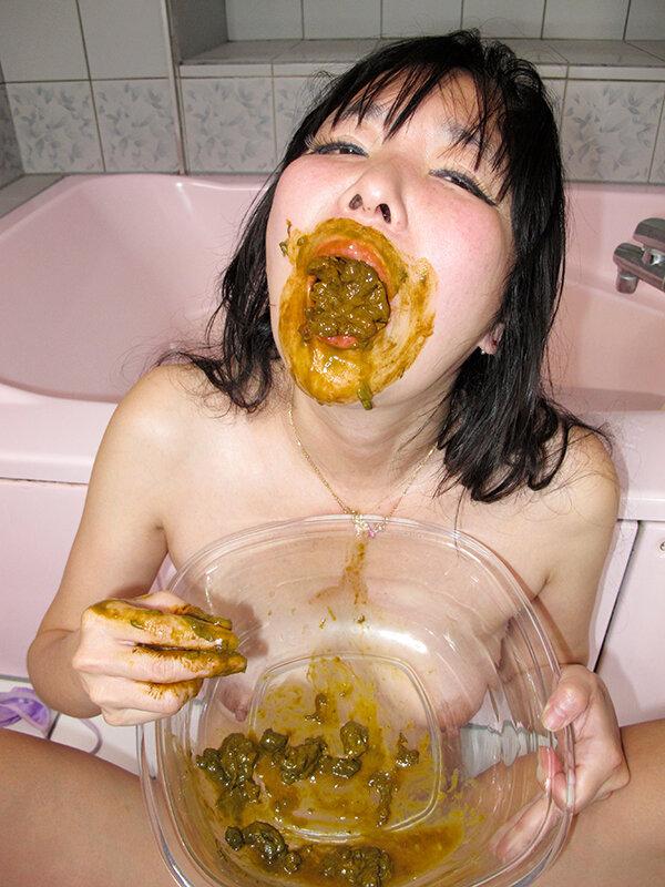 糞喰いゲロまんずり女 サンプル画像 1