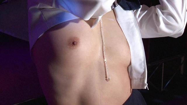 【緊急生放送】自宅のお父さん達に捧ぐ！生ストリップショー最前線 完全版 サンプル画像 16