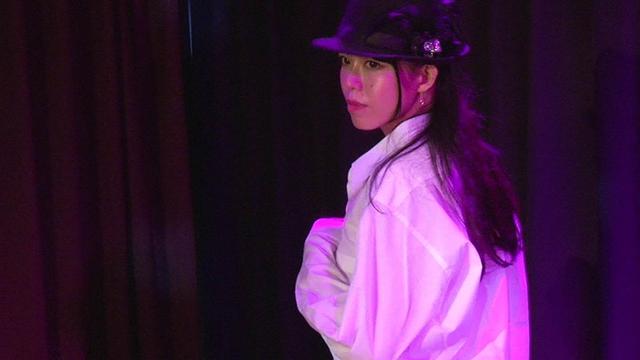お父さん達に捧ぐ！生ストリップショー最前線（9）完全版 サンプル画像 6