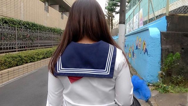 円女交際 中出しoK18歳 恥かしがり屋のEカップむちむち優等性あいりと半中半外円光 百瀬あいり サンプル画像 1