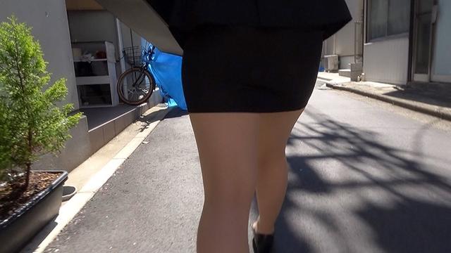 円女交際 中出しoK就活生 ぷっくり唇肉厚フェラ就活生るいと中出し円光 小松るい サンプル画像 1
