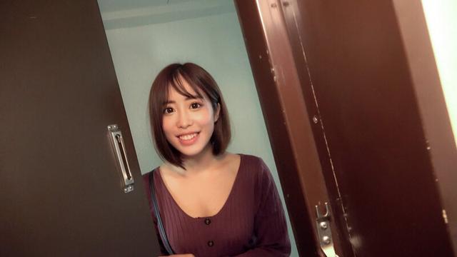 1K中出し部屋呑みドキュメント 延々フェラするエロ唇女子・新澤いずなちゃん サンプル画像 1