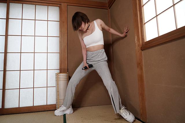 狂おしい程、巨乳でビッチなお姉さんに溺れる変態着衣セックス 若宮はずき サンプル画像 6