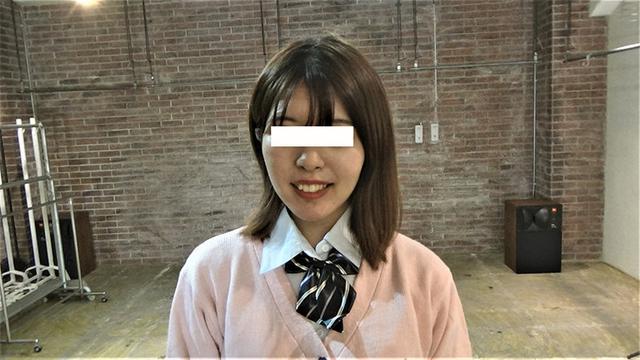 私達のお○んこを叩いて下さい。第二章 お仕置き願望編 全員素人！OL、女子大生がお尻ペンペンされたくて集まる秘密クラブ 深見月 サンプル画像 5