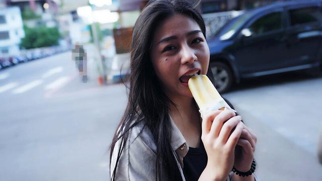 ＃台湾女子 台湾式本番ハメ撮りデート これぞ現地のリアル感！ サンプル画像 2