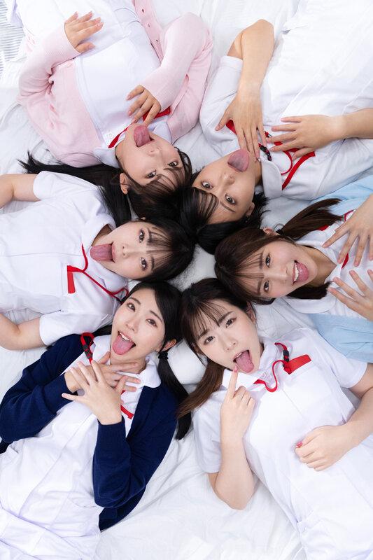 喉シゴきバキューム病院 私たちは苦しくても、えずいても、吐きそうでも、涙が出ても、一生懸命に喉の奥の奥の方まで男性器を受け入れます。 サンプル画像 1