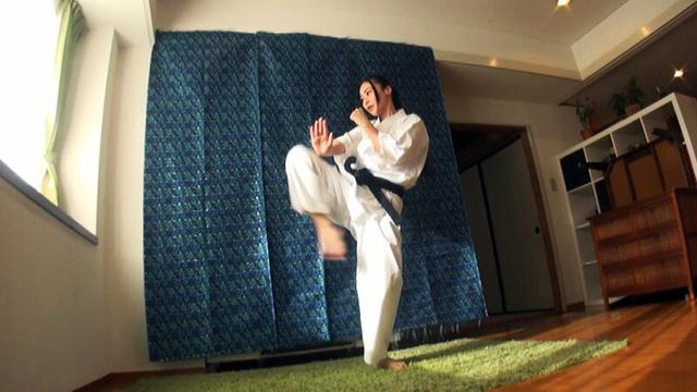 巨尻美人少林寺師範 神宮楓 サンプル画像 13