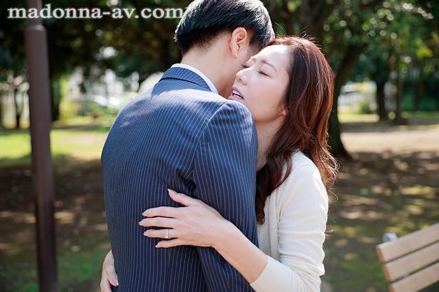 MONROE専属 高学歴エリート人妻 第2弾！！ 10年間憧れ続けた上司の奥さんと別れ間際に燃え上がる中出しセックス 希咲鈴々花 サンプル画像 7